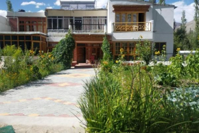 Shayok Guest House Ladakh by LexStays
